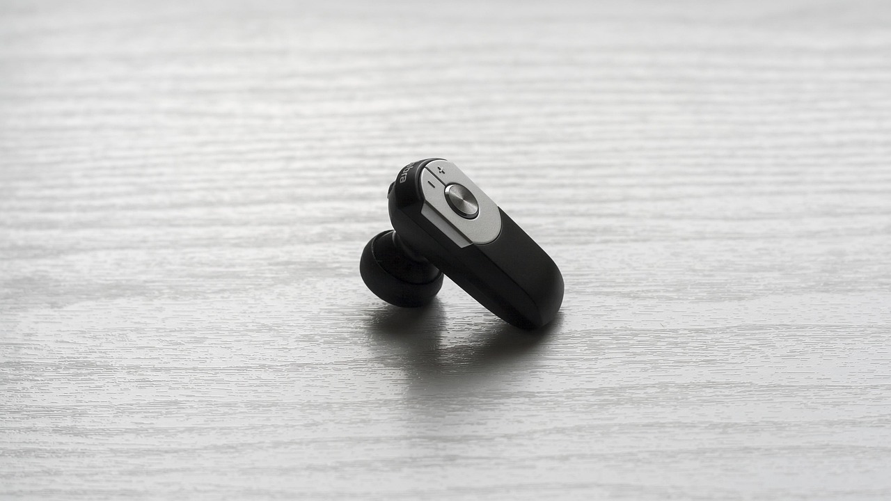 entdecken sie kabellose kopfhörer mit erstklassigem klang, langer akkulaufzeit und modernem design. perfekt für musikgenuss, sport und unterwegs – jetzt drahtlose freiheit erleben!